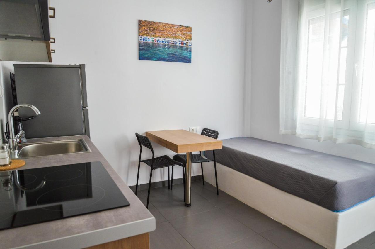 Tzoka'S Apartments Adámasz Kültér fotó