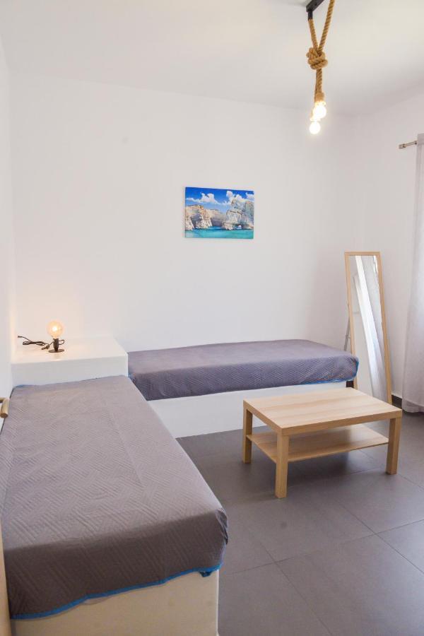 Tzoka'S Apartments Adámasz Kültér fotó