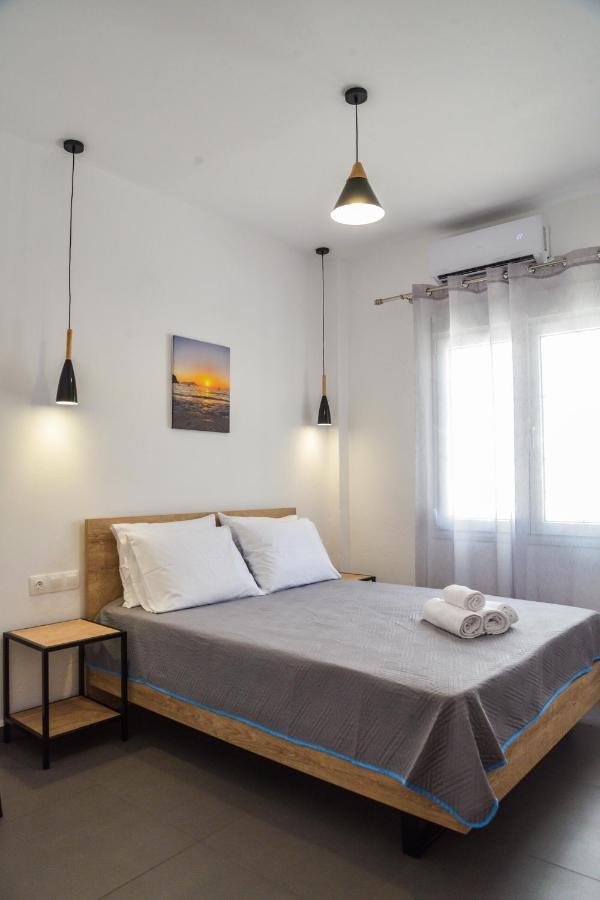 Tzoka'S Apartments Adámasz Kültér fotó