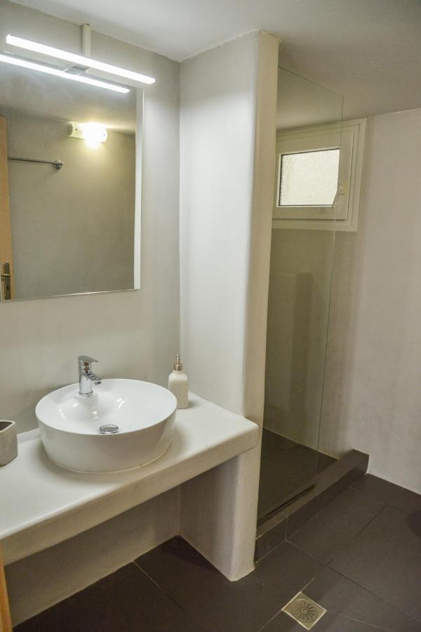Tzoka'S Apartments Adámasz Kültér fotó