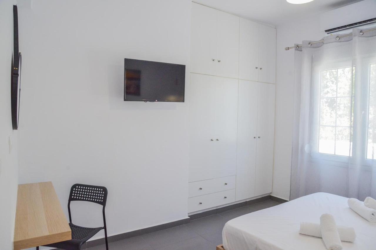 Tzoka'S Apartments Adámasz Kültér fotó