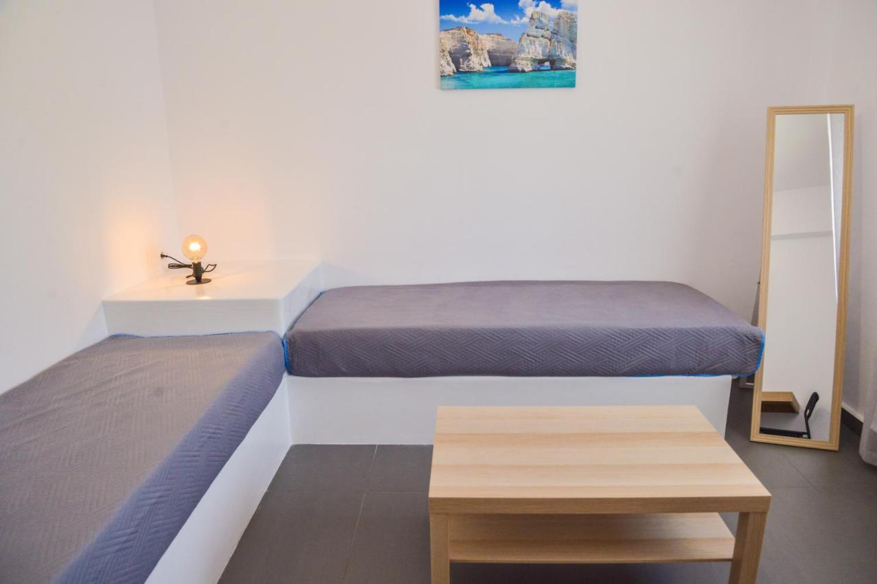 Tzoka'S Apartments Adámasz Kültér fotó